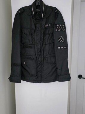 KENNITH PATCH CARGO ARMY JACKET (JET BLACK)